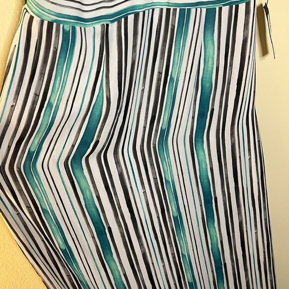 Worthington Sleeveless V-Neck Striped Maxi Dress Size 6 - Picture 6 of 10